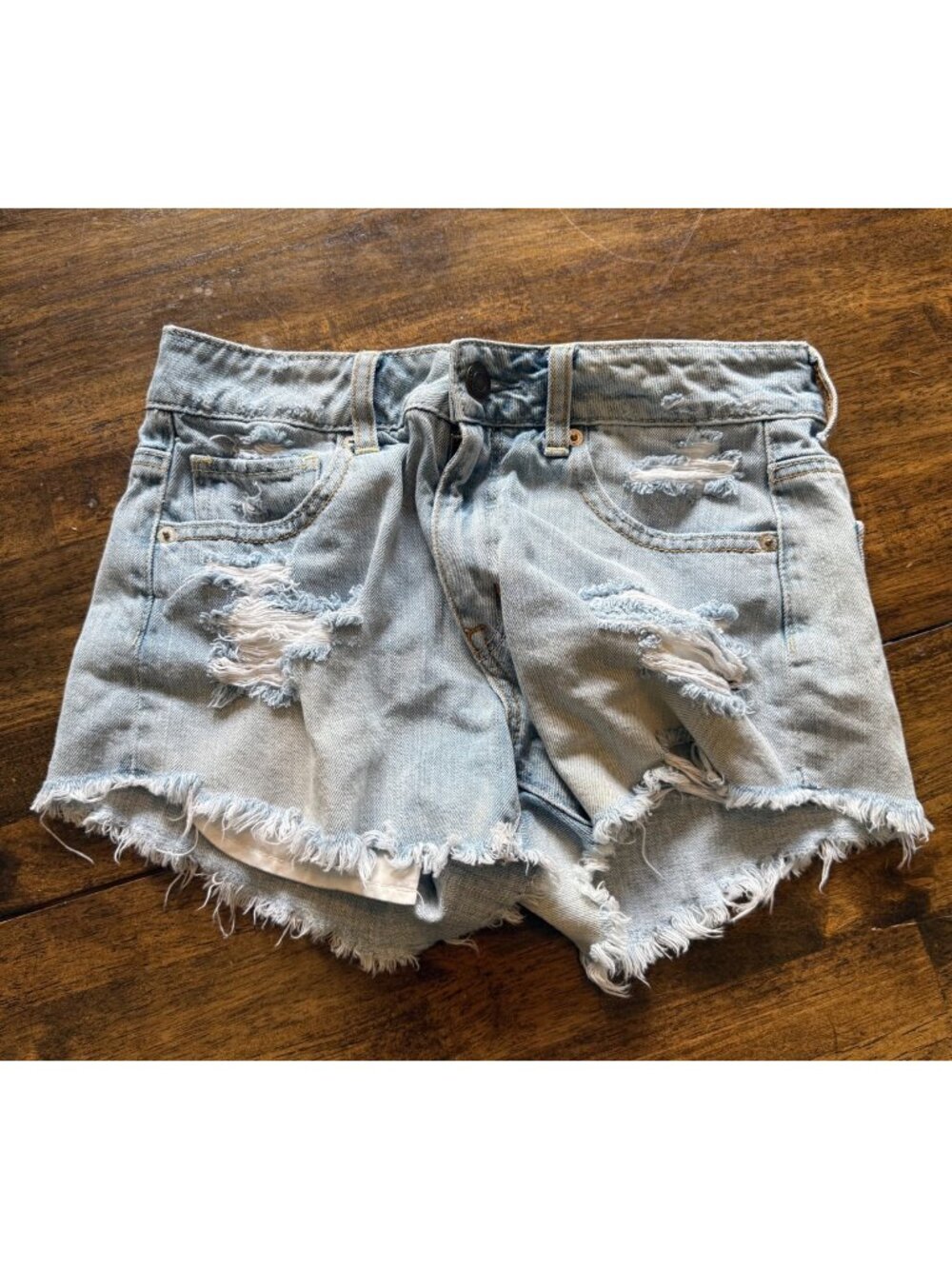 American Eagle Outfitters Light Wash Distressed Cut Off Denim Jean Shorts Size 4